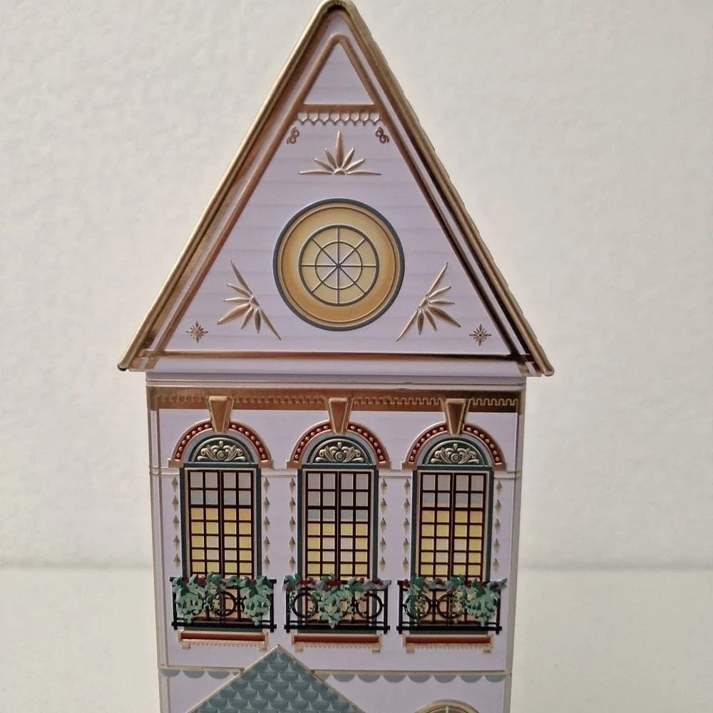Speculoos Holiday House Cookie Tin, White, Christmas Winter Festive Gift (Empty)